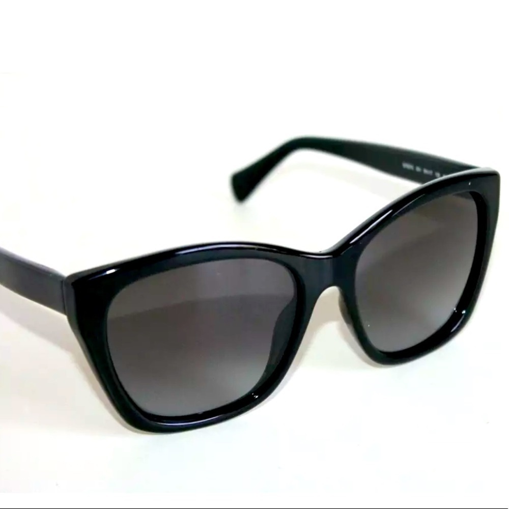 NWOT SALVATORE FERRAGMO WOMENS BLACK SUNGLASSES WITH GREY LENSES MADE IN ITALY - Picture 2 of 7
